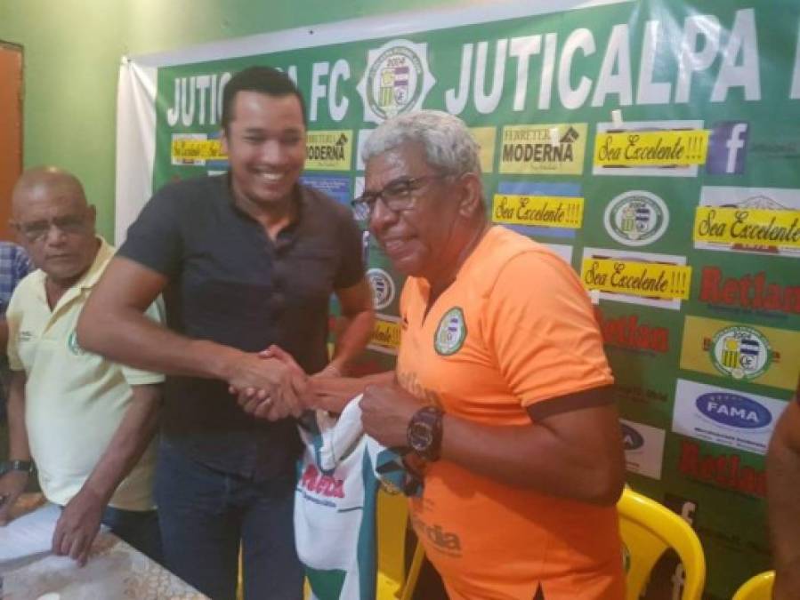 Héctor Castellón: El entrenador ha sido presentado como nuevo estratega del Juticalpa FC de cara a la próxima campaña. FOTO SB Deportes HN.