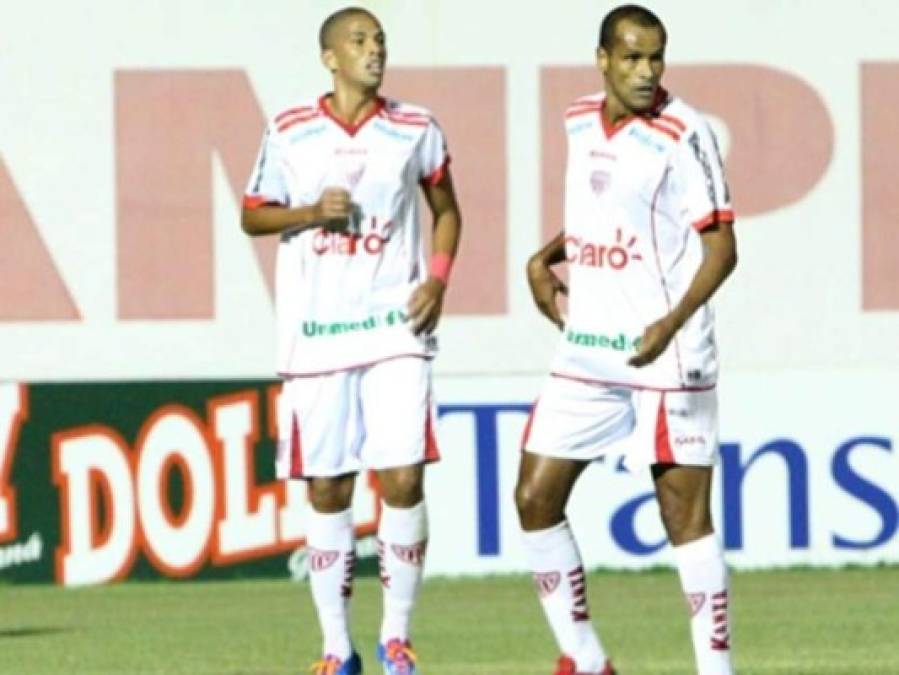 Rivaldinho. El hijo de Rivaldo cumplió el sueño de jugar con su padre en un campo de fútbol profesional. Él, con 20 años, y su progenitor, con 43, jugaron más de media hora juntos en el Mogi Mirim en el Campeonato Paulista.