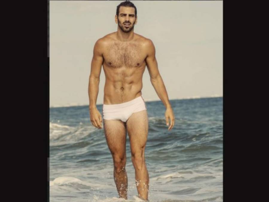 Nyle tiene un físico y rostro impresionante.