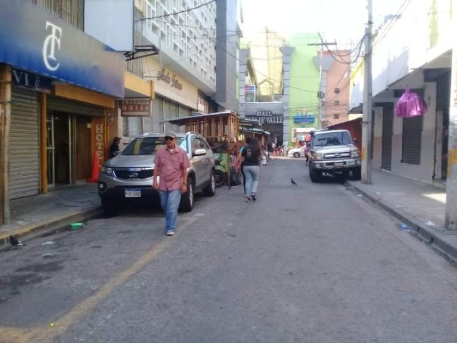 Una inusual calma flotaba en las calles en las que habitualmente reina el bullicio.