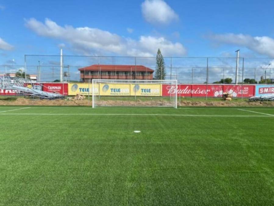 La grama del estadio es sintética por lo que en el Olimpia deberán de tomar sus precauciones.