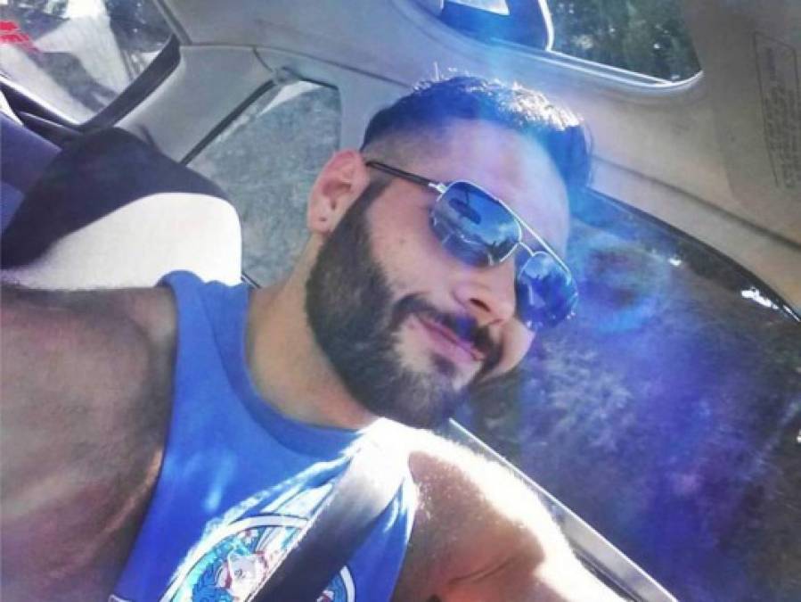 Uno de los heridos durante el atentado, Chris Mintz, un veterano del Ejército de EUA ha sido ensalzado como un héroe luego de que se supiera que recibió varios disparos mientras intentaba proteger a otros estudiantes.