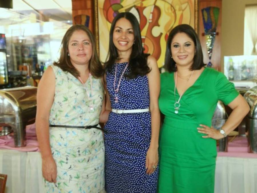 Silvia Andara, Ninoska Sauceda y Kenia Oliva.