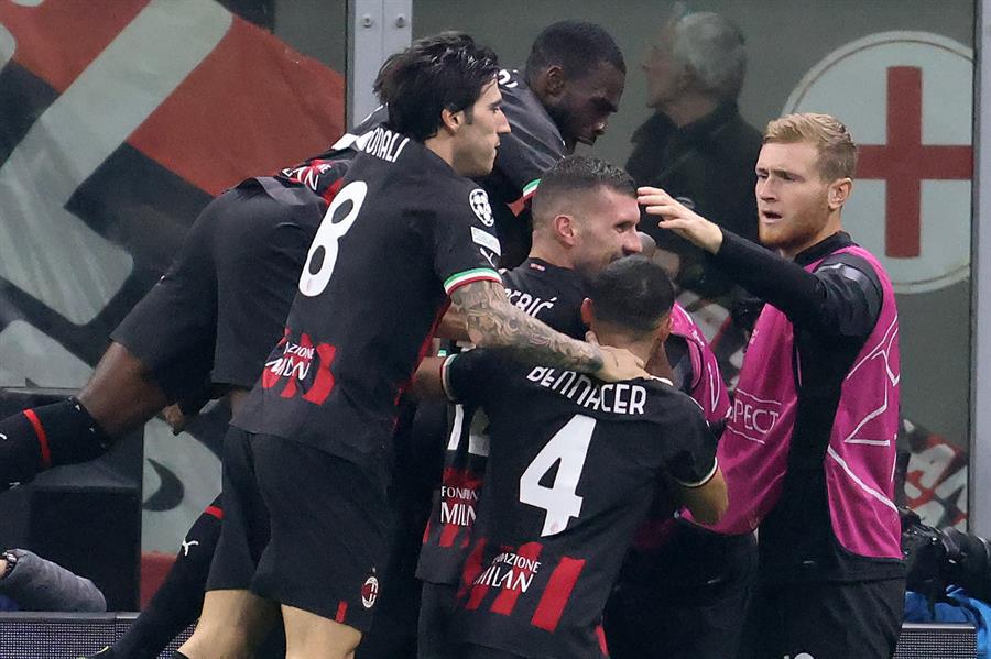 El AC Milan pudo aumentar la cuenta del partido ante Salzburg.