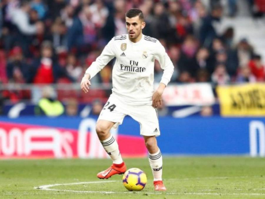 Dani Ceballos: El mediocampista español de 22 años de edad es otro de los que dejaría al Real Madrid para la próxima campaña. No entra en los planes de Zidane.