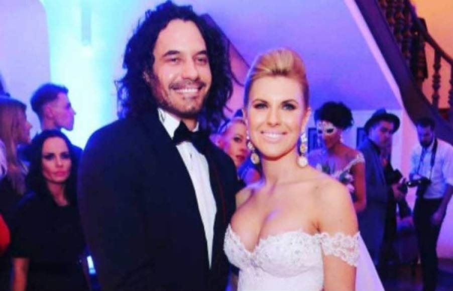 En 2016, Cimarro vivió su segundo divorcio, al separarse de la guapa modelo Deimante Andriuskaite. El enlace de la pareja fue muy breve.