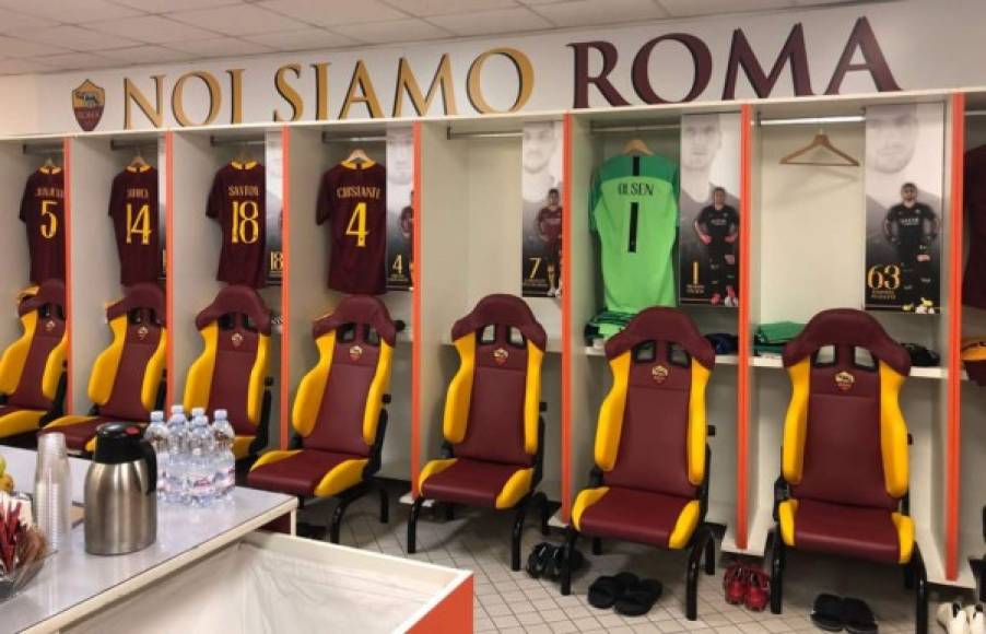 Así de bonito es el vestuario de la Roma. Imagen de este martes para el partido contra el Real Madrid.
