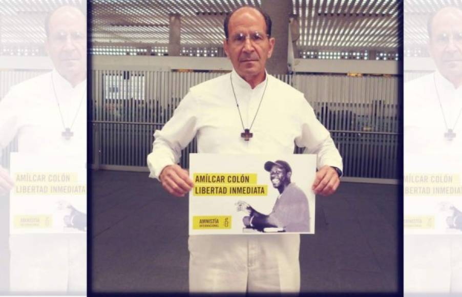 El Padre Solalinde se une a la campaña de la Amnistía Internacional para apoyar a Amílcar Colón.