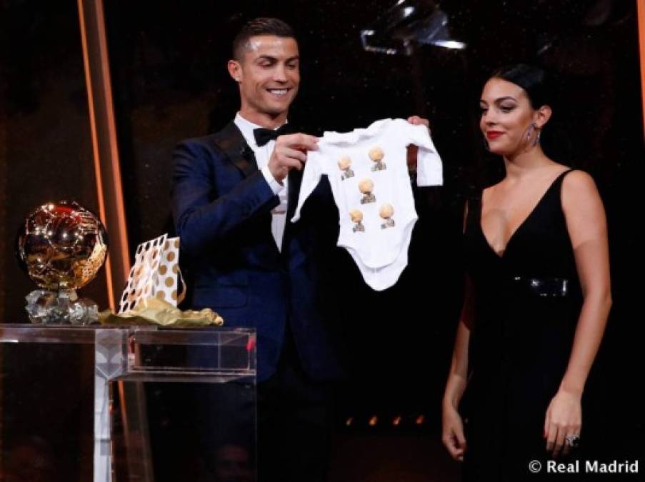 Este es el regalo que le dio France Football a Cristiano Ronaldo y Georgina Rodríguez.
