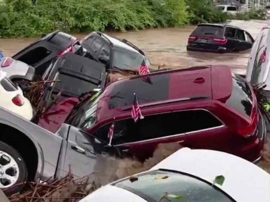 Nueva Jersey sufrió el azote de fuertes tormentas durante el fin de semana que causaron severas inundaciones en el condado de Ocean dejando una estela de destrucción en la región.