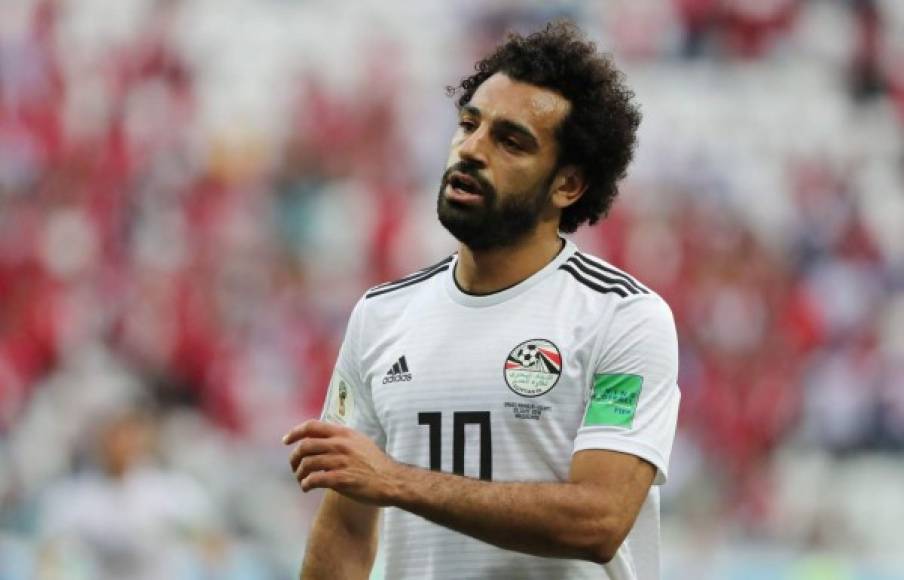 LIVERPOOL, ENGLAND - FEBRUARY 01: Mohamed Salah of Liverpool celebrates after scoring his team's fourth goal during the Premier League match between Liverpool FC and Southampton FC at Anfield on February 01, 2020 in Liverpool, United Kingdom. (Photo by Julian Finney/Getty Images)