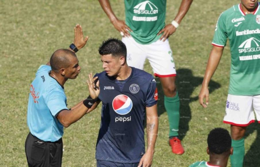 El árbitro central del partido fue Óscar Moncada.