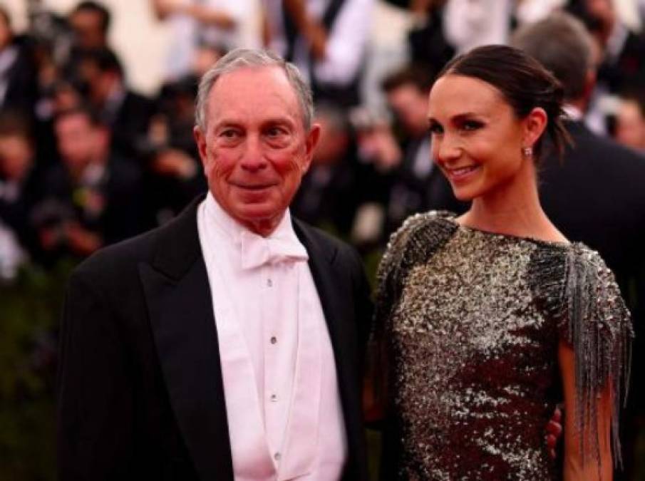 Michael Bloomberg<br/><br/>El multimillonario Michael Bloomberg, creador y gerente de los servicios financieros globales y ex alcalde de Nueva York, también firmó el “Juramento de donación” y planea transferir toda su fortuna a la caridad. Son 34 mil millones de dólares legados a organizaciones sin fines de lucro en el campo de la salud, la educación, la ciencia y otros. Explica su decisión de una manera simple: lo mejor que puede dejar a sus hijos es un mundo mejor para ellos y su descendencia.