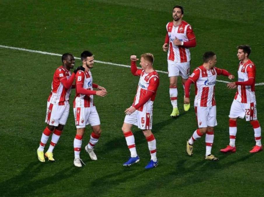 Superliga Serbia - El Estrella Roja de Belgrado lidera el campeonato serbio con 69 puntos, 11 más que el FK Partizan.