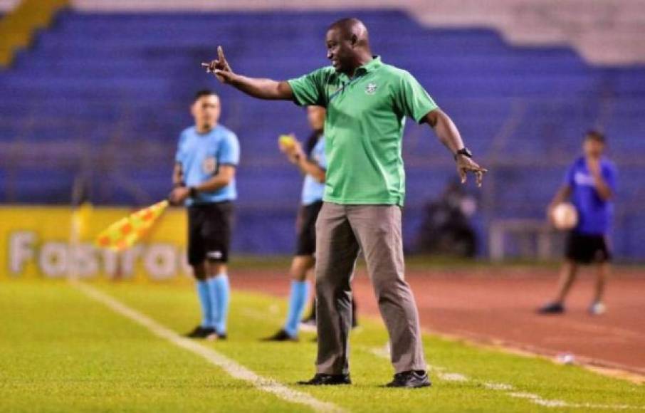 Anthony Torres: El entrenador panameño fue destituido del banquillo del Platense y lamentó su salida tan tempranera del club porteño.