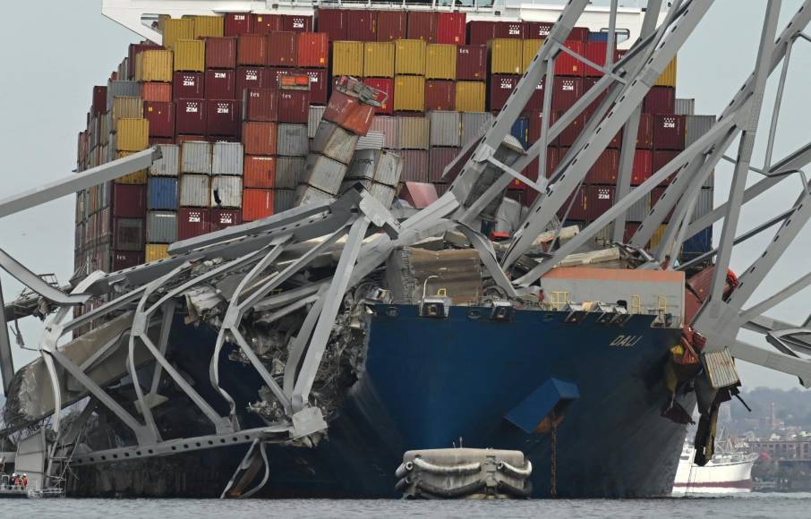 El barco había zarpado del puerto de Baltimore, en la costa este de Estados unidos, la madrugada del martes para una travesía programada de 27 días hasta el puerto de Colombo (Sri Lanka), indicó la web Marine Traffic. 