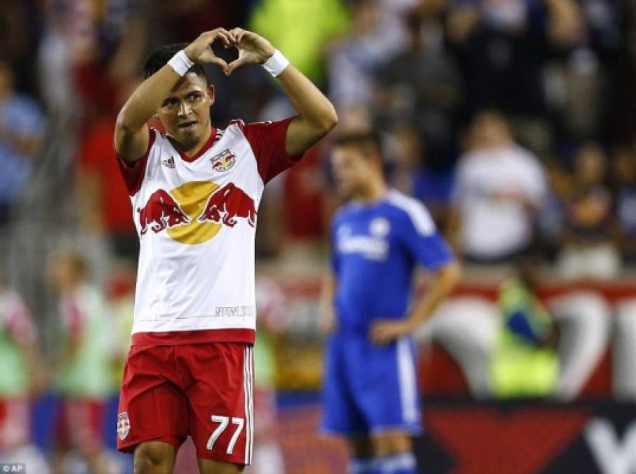 Franklin Castellanos, hondureño que estuvo en el New York Red Bulls de la MLS, no firmó con el Platense porque no llegaron a un acuerdo ambas partes. Según información desde Puerto Cortés, al parecer el Motagua llamó al jugador y ese sería el motivo por el que cual no se quedó en el club escualo.