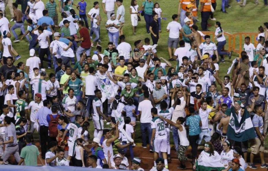 El Platense vivió una noche inolvidable al coronarse como el nuevo campeón de la Copa Presidente en su cuarta edición.