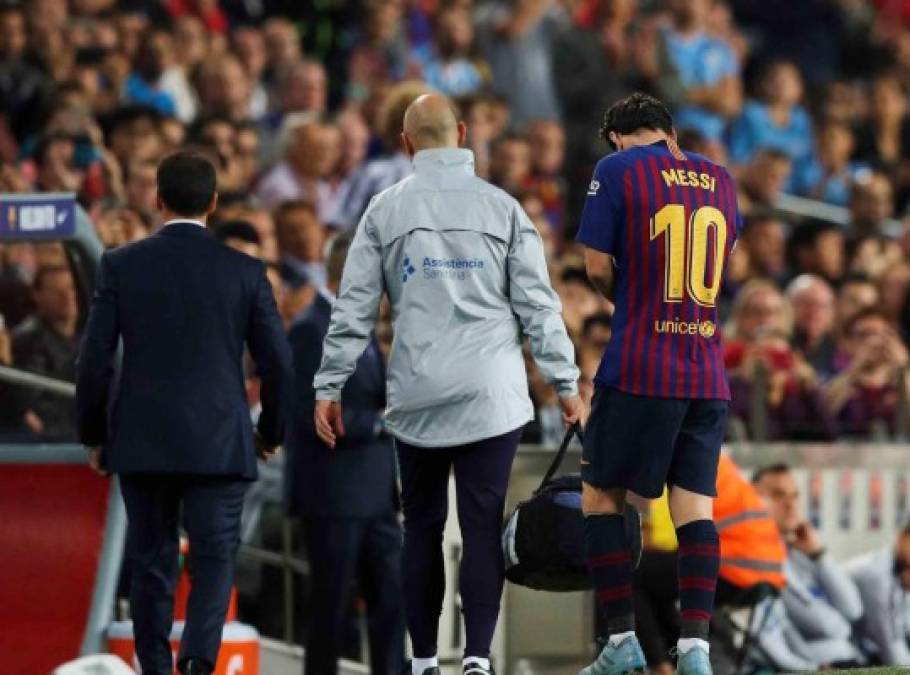 El Barcelona ha informado que Messi tiene una fractura en el radio del brazo derecho. El tiempo aproximado de baja es de tres semanas.