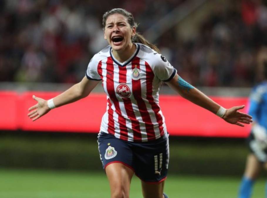 Norma Palafox anotó el gol definitivo en la final del primer torneo femenil profesional de la Liga Mexicana y Chivas se coronó campeón.