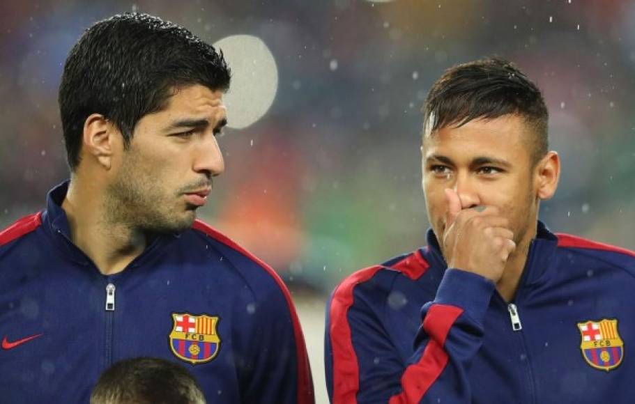 Neymar también compartió vestuario con Luis Suárez en el Barcelona. Junto a Messi fueron un tridente temible, la MSN.