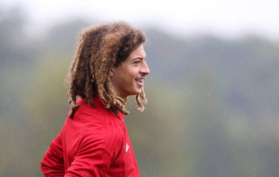 Según The Sun, el Red Bull Leipzig está interesado en la cesión del central galés del Chelsea Ethan Ampadu, que no ha viajado con el resto de sus compañeros a Japón precisamente para buscarse equipo