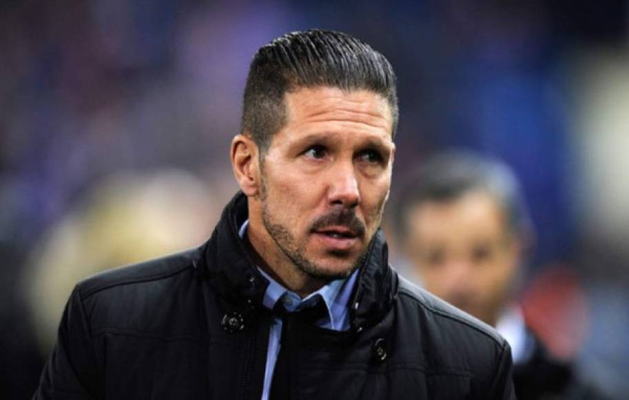 Diego Simeone: El entrenador argentino ha recibido un cheque en blanco por parte del Inter de Milán y los ha rechazado ya que sus planes es seguir con el Atlético de Madrid.