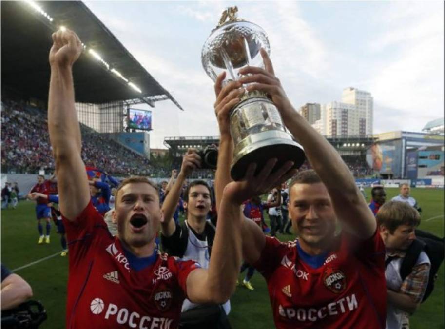 Los Berezutski - Vasili y Aleksei, jugadores rusos, y ambos defensas, han disputado toda su carrera en el CSKA de Moscú.