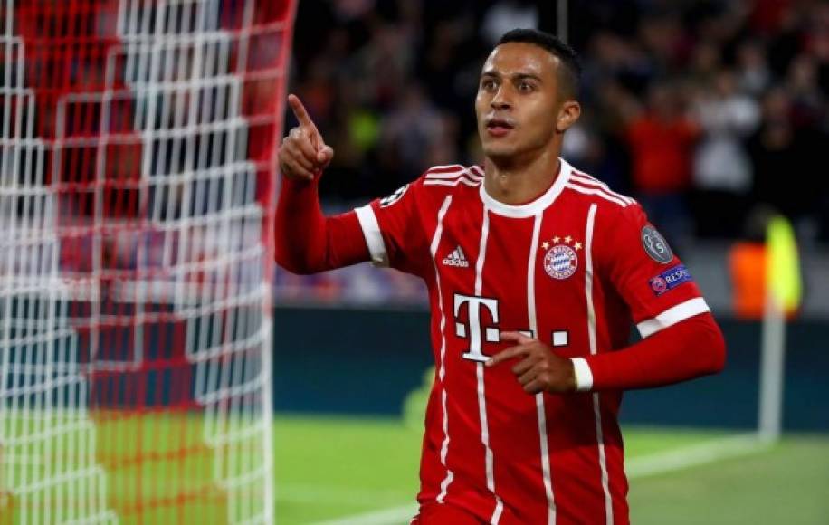 El centrocampista Thiago Alcántara (Bayern Múnich, Alemania).