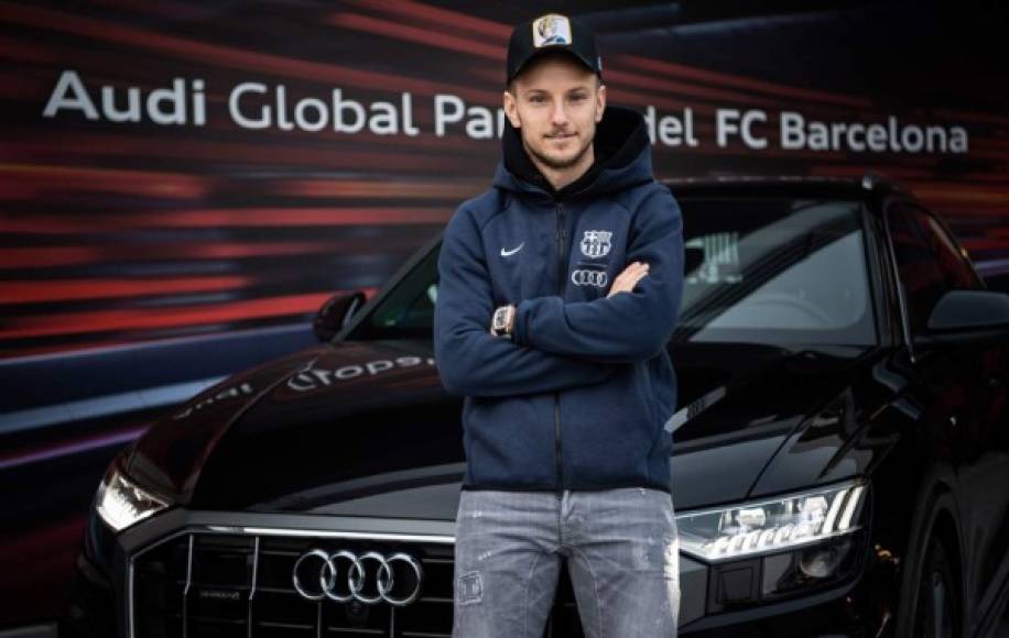 Rakitic: El centrocampista croata apostó por el Q8 50 TDI quattro tiptronic.