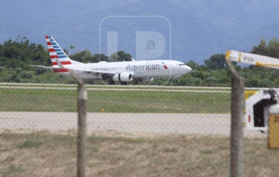 La selección de Estados Unidos llegó a tierras catrachas en un vuelo chárter de la compañía American Airlines.