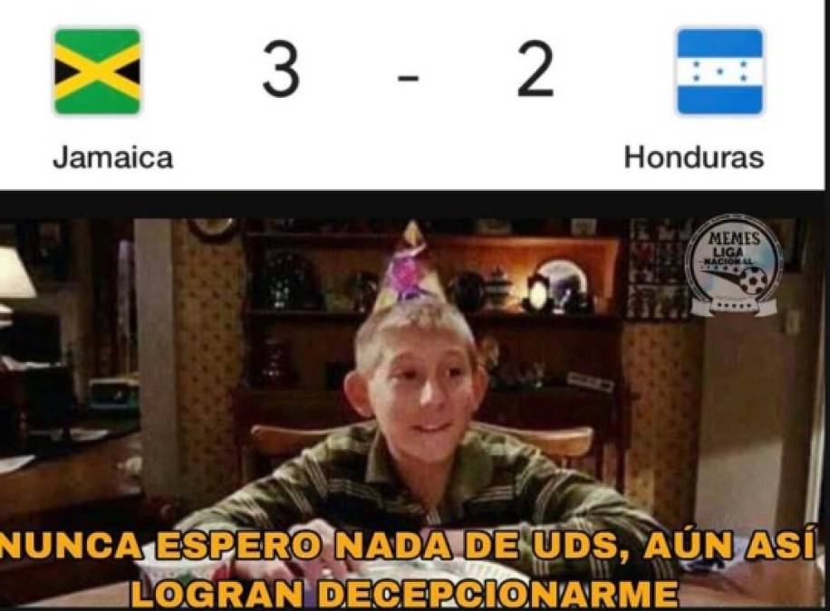 La selección de Honduras perdió 3-1 ante Jamaica en el debut de la Bicolor en la Copa Oro por el Grupo C. Tras la caída, las redes sociales estallan con burlas al combinado catracho y especialmente contra Romell Quito.