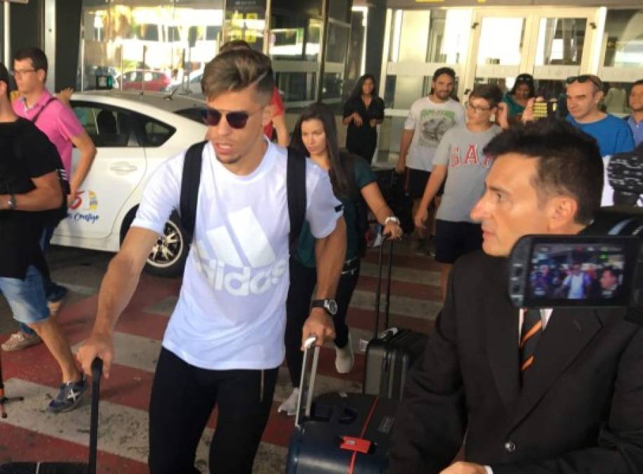 El central brasileño Gabriel Paulista ya se encuentra en Valencia para cerrar su fichaje por el club ché. El traspaso rondaría los 12 millones de euros.