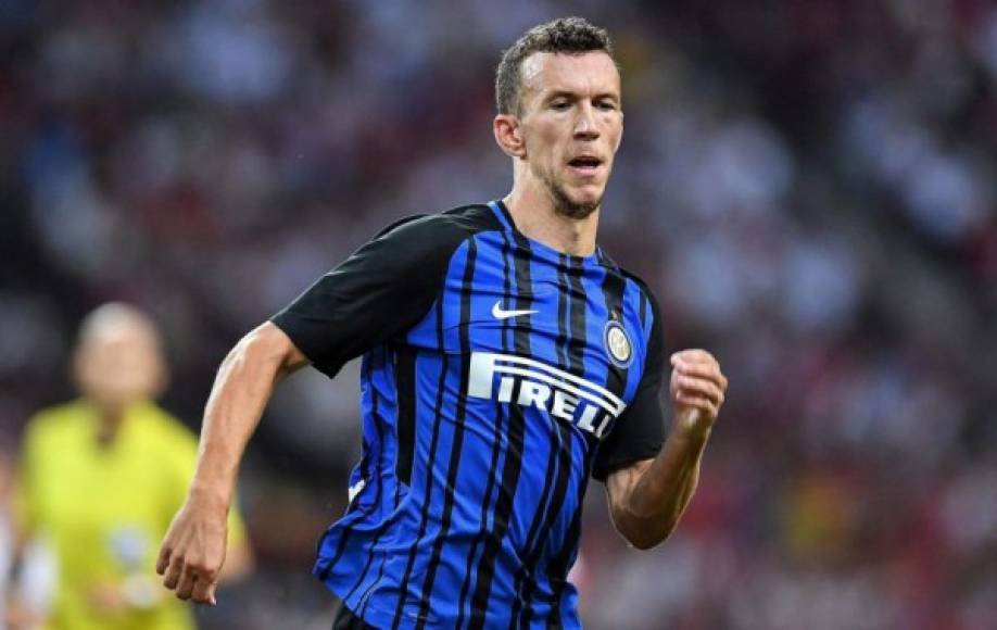 Perisic: Es el nuevo candidato a sustituto de Neymar en el FC Barcelona, el jugador es de los más destacados del Inter en los últimos años.