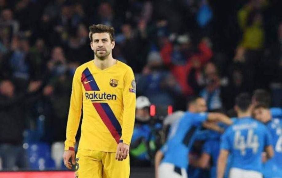 Piqué salió lesionado ante Napoli y es duda para este domingo en el clásico ante Real Madrid. El zaguero se torció el tobillo.