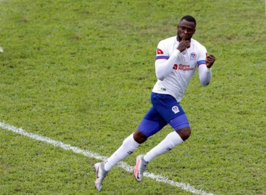 Así festejo el delantero colombiano su gol contra su exequipo para el título del Olimpia.