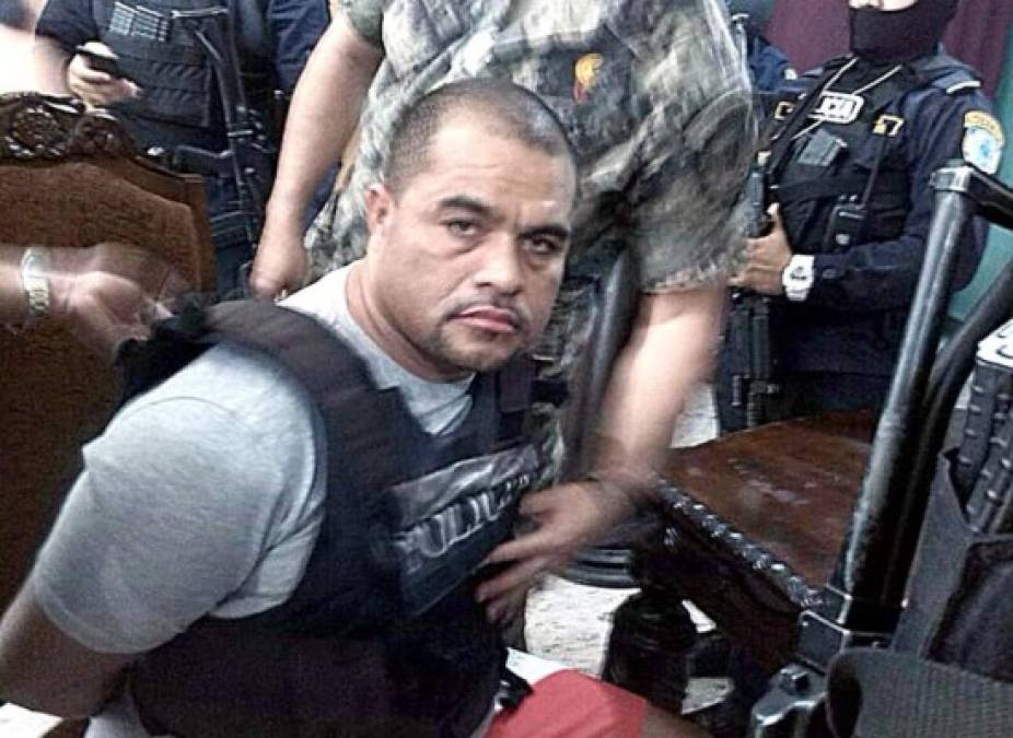 Carlos Arnoldo Lobo, conocido como Negro Lobo, fue el primer hondureño en ser extraditado a Estados Unidos, donde fue condenado a 20 años de prisión por narcotráfico. Saldrá de la cárcel en el año 2034.