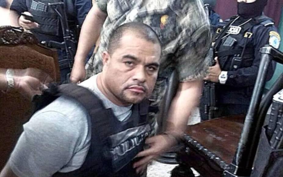 Nacido en Esparta, Atlántida, “El Negro” Lobo fue extraditado a Miami el 9 de mayo de 2014, para enfrentar acusaciones por conspirar para introducir cocaína a Estados Unidos.