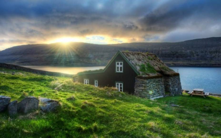 3. Islandia, los ciudadanos de este país también forman parte del top 15 de los más felices del mundo.