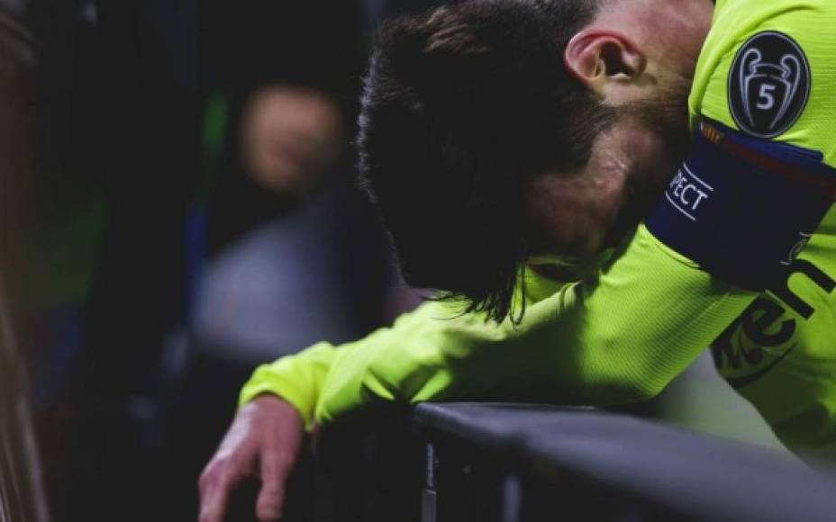 Messi no pudo marcar contra el Lyon. El argentino terminó frustrado.