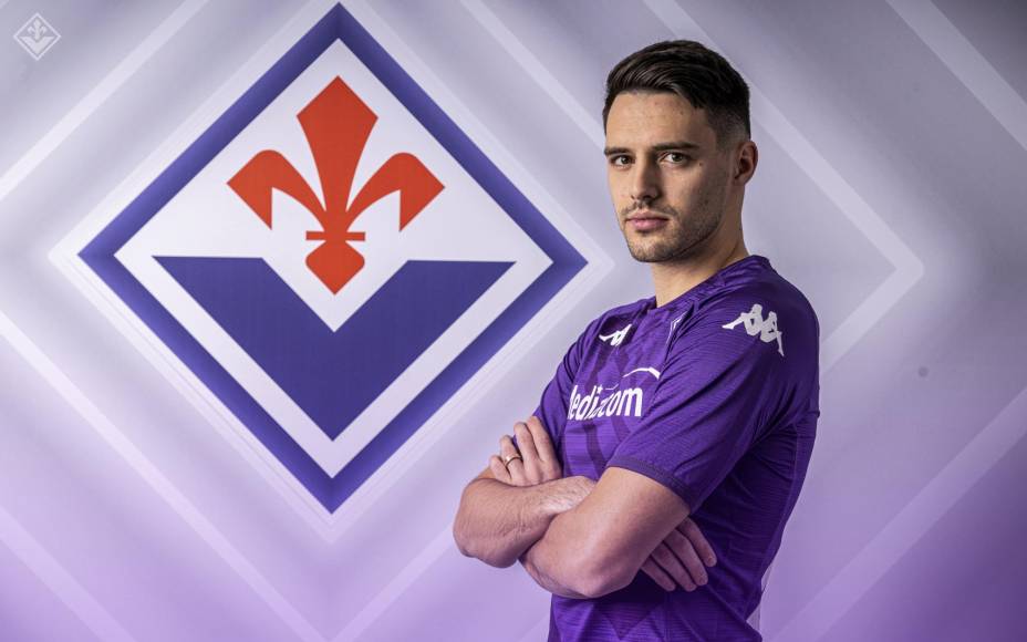 La Fiorentina ha hecho oficial el fichaje del centrocampista croata Josip Brekalo, procedente del Wolfsburgo, donde terminaba contrato el próximo mes de junio.