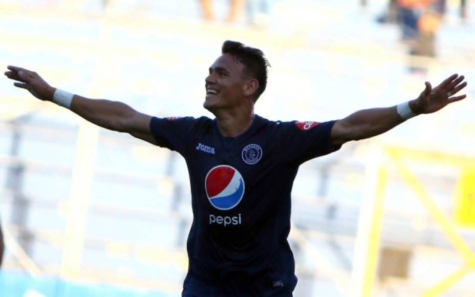 El delantero paraguayo Roberto Pereira celebrando su gol, el segundo del Motagua ante Honduras Progreso.