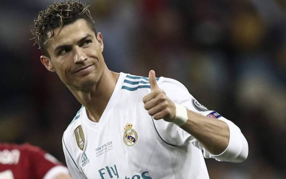 'He reflexionado mucho y sé que ha llegado el momento de un nuevo ciclo. Me voy pero esta camiseta, este escudo y el Santiago Bernabéu los seguiré sintiendo siempre como algo mío, esté donde esté', señaló Cristiano Ronaldo en una carta publicada en la página de internet del Real Madrid.