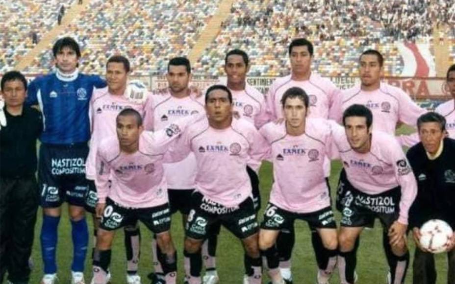 Colán debutó en el Club Deportivo Alfonso Ugarte en 2002 y tuvo una dilatada carrera que le llevó a jugar en Somos Aduanas, Sport Boys -en dos etapas-, Sporting Cristal, Alianza Atlético, Total Chalaco, Club Deportivo Universidad San Marcos, Ayacucho FC y Universidad César Vallejo. 