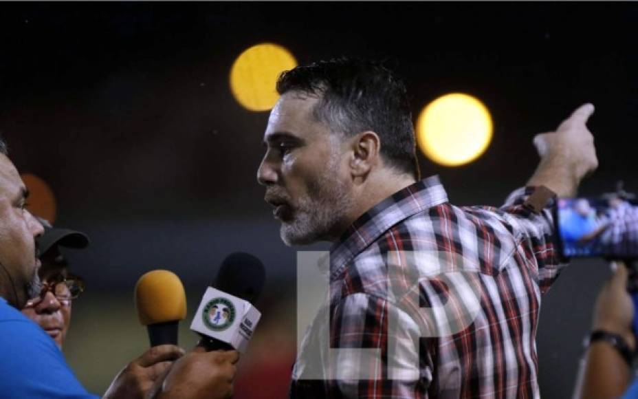 Fernando Araújo se quejó ardidamente del arbitraje ante los medios de comunicación.