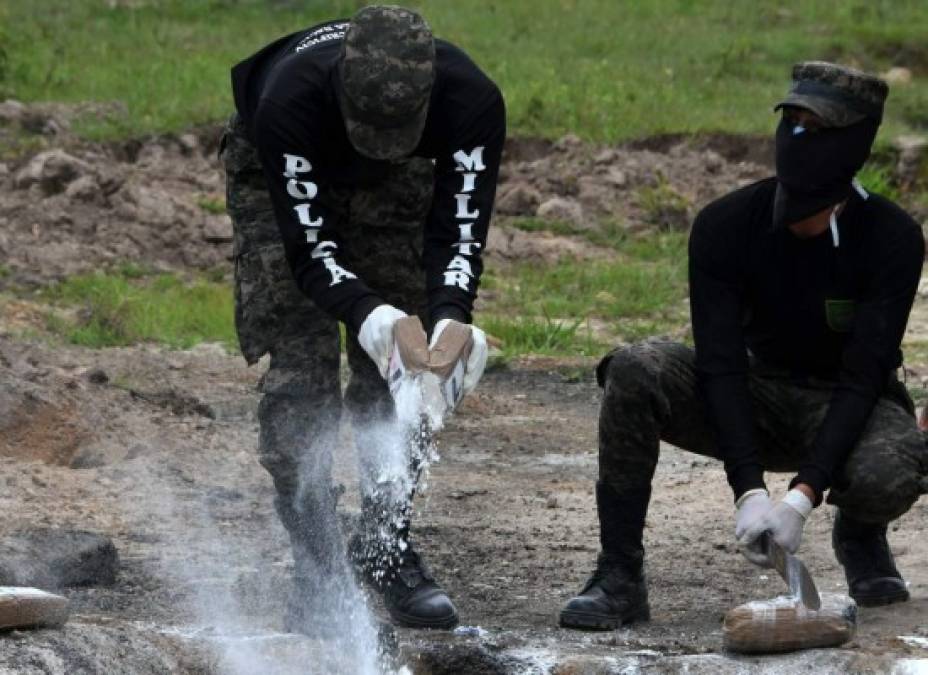 En total fueron incinerados 137 paquetes de cocaína.