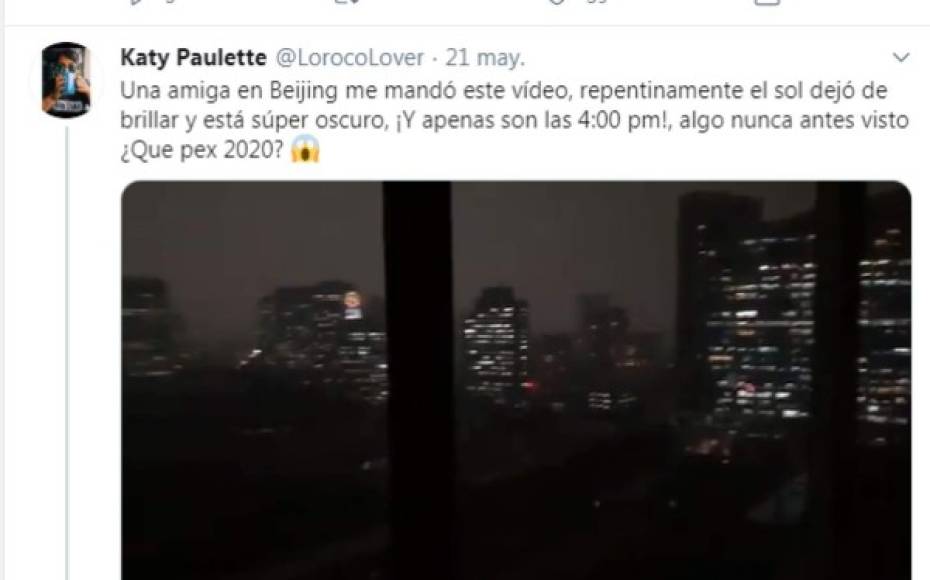 ¿Por qué son negras las nubes de tormenta?<br/><br/>Según los científicos cuando una nube tiene un gran desarrollo vertical, la misma nube se hace sombra. La luz del sol es incapaz de llegar a la parte inferior de la nube si tiene una gran densidad de partículas. Por este motivo se oscurece. No por su contenido, sino porque no le llega la luz.