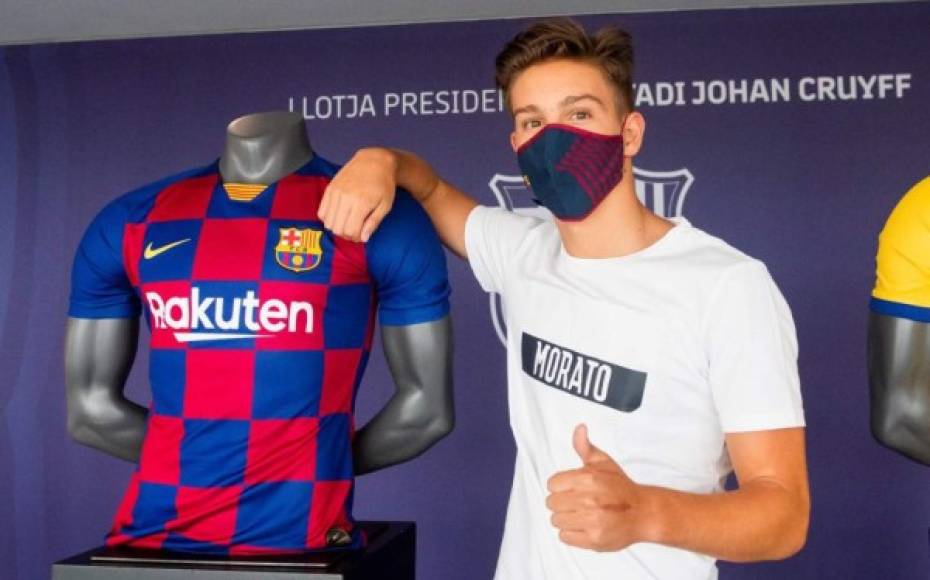 El FC Barcelona ha hecho oficial este sábado el fichaje de Fabián Luzzi, la gran perla de la cantera del Rayo Vallecano. El español de origen brasileño, de solo 16 años, llega libre y firmó esta semana el contrato por tres temporadas más dos opcionales.