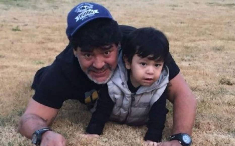 Diego Fernando Maradona, nació el 13 de febrero del 2013 y su madre es Verónica Ojeda, con quien Diego estuvo casi siete años en pareja.