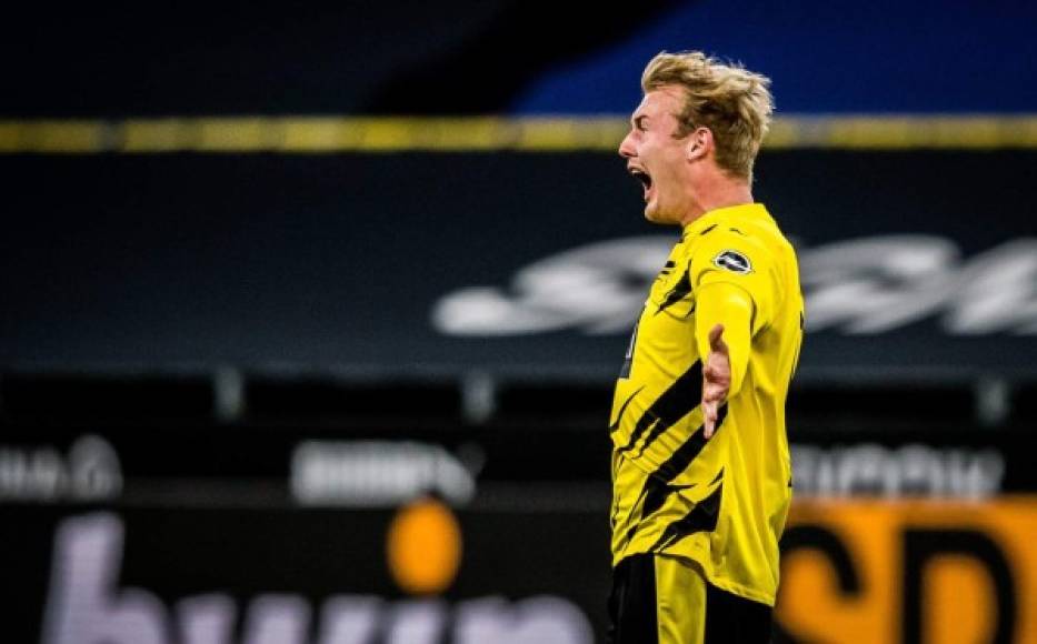 Medios italianos informan que el AC Milan está interesado en fichar al alemán Julian Brandt del Borussia Dortmund. Se habla que los rossoneros planean lanzar una oferta de 20 millones de euros. Foto Twitter Julian Brandt.